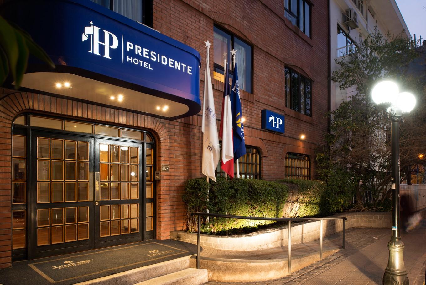 Hotel Presidente Santiago Exterior photo